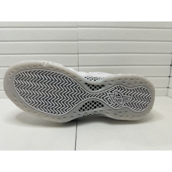 Nike Air Foamposite One Triple White Mens Size 10.5 HJ5195-100 New Authentic main image 7